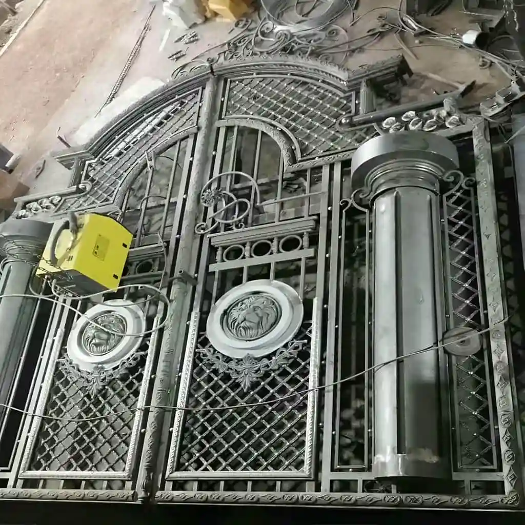 ساخت درب حیاط ورودی ویلایی