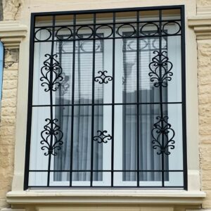 طراحی تزئینی حفاظ پنجره مدل نقشینه