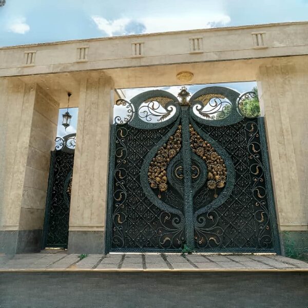 قیمت به روز درب دسته گل فرفورژه با طرح کلاسیک و لوکس