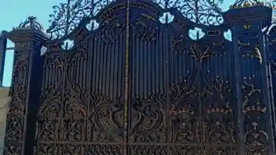 درب حیاط آهنی