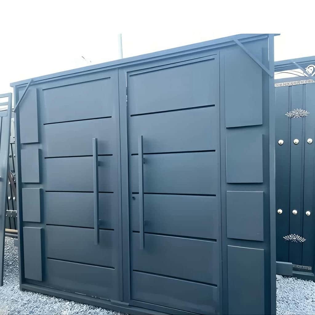 درب فلزی پارکینگ کلاسیک