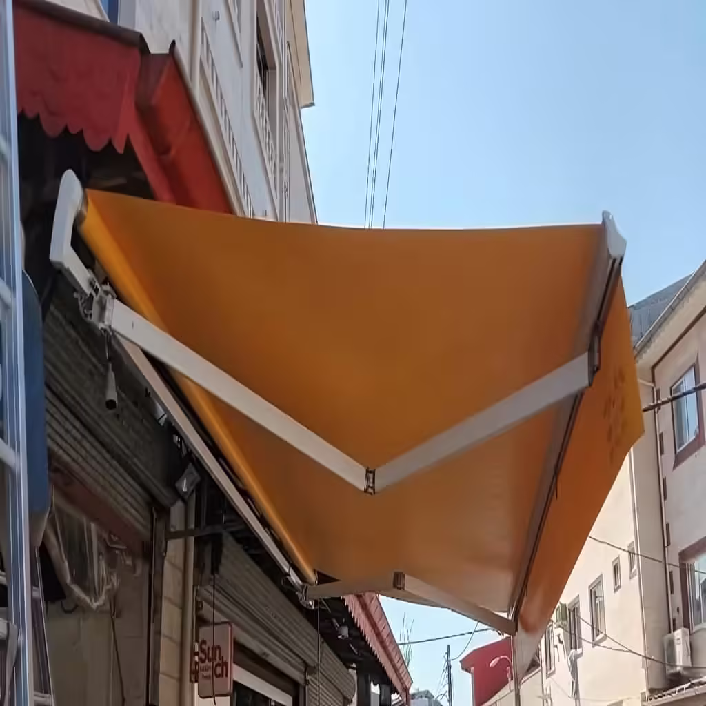 نصب سایبان بازویی