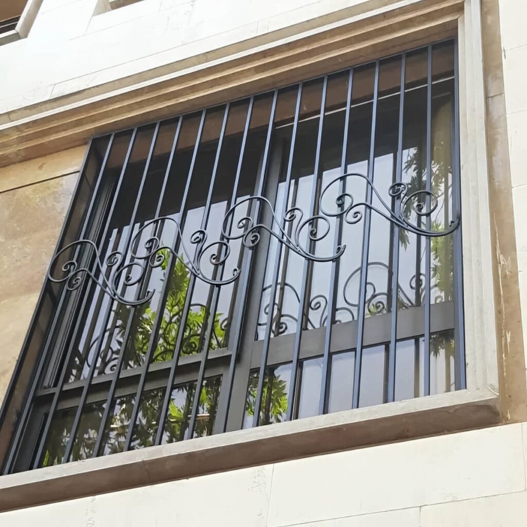 طرح حفاظ پنجره آهنی