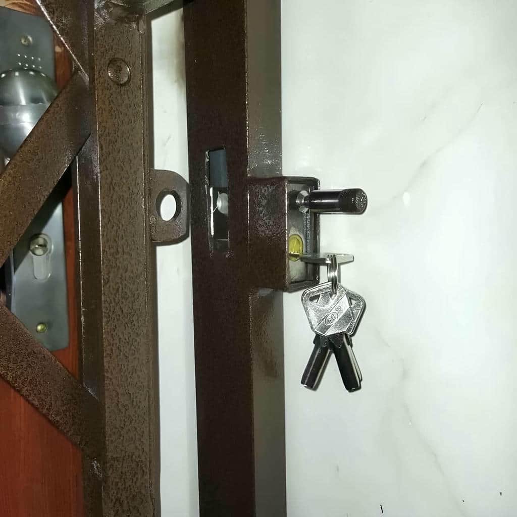 حفاظ آهنی ضد سرقت ورودی حفاظ آهنی ضد سرقت ورودی