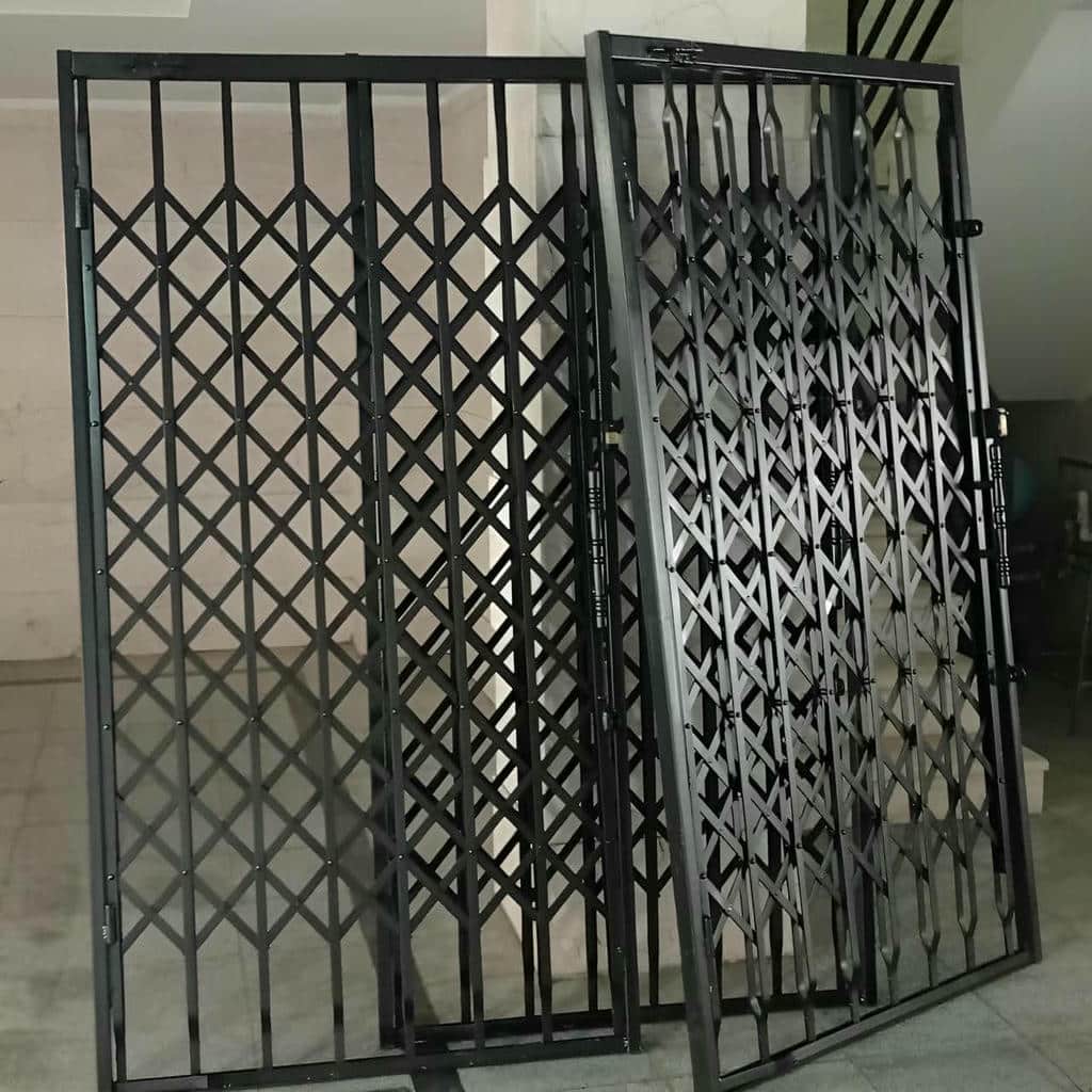 درب آکاردئونی ریلی