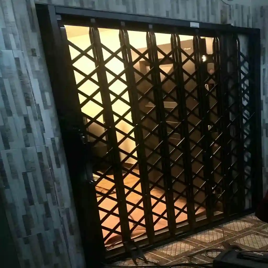 خرید درب آکاردئونی ضد سرقت