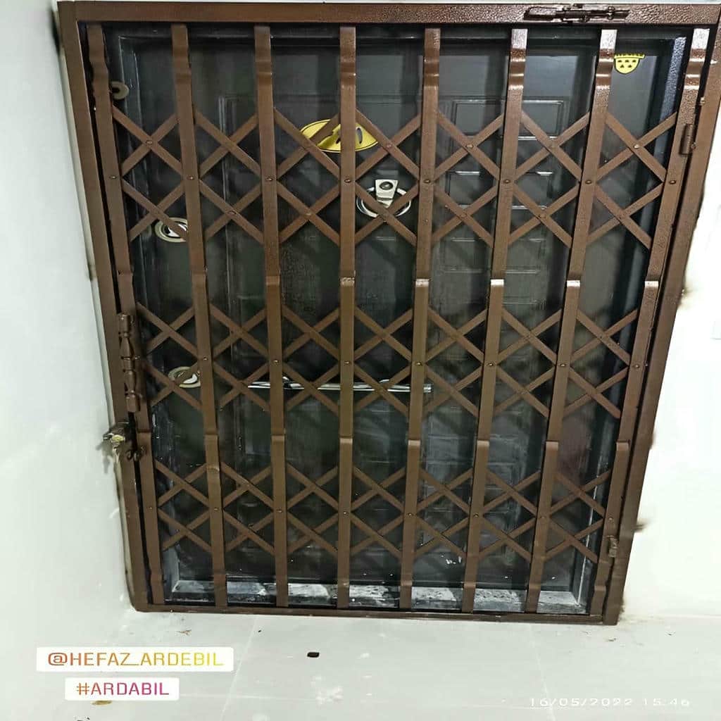 نصب حفاظ آکاردئونی فلزی