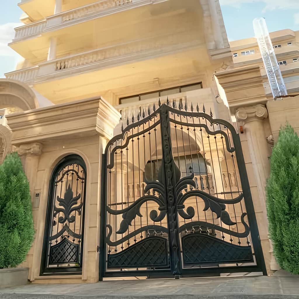 خرید درب حیاط مدل ساده در کردان