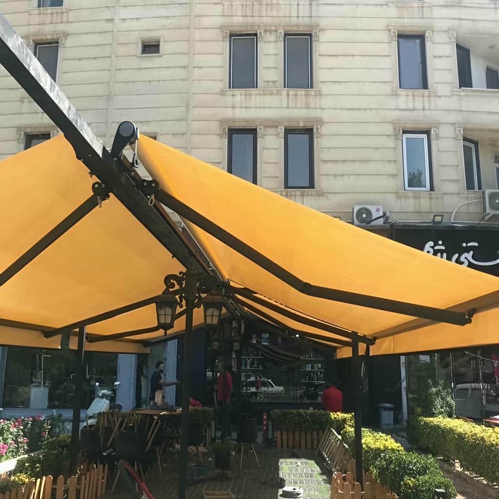 نصب سایبان برقی بازویی اتوماتیک ضدآب در بندرعباس