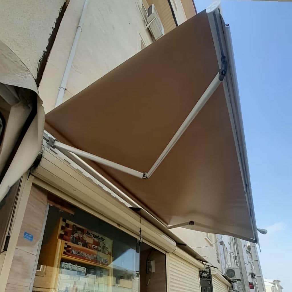 قیمت سایبان برقی بازویی اتوماتیک پوشش ضدآب در سمنان