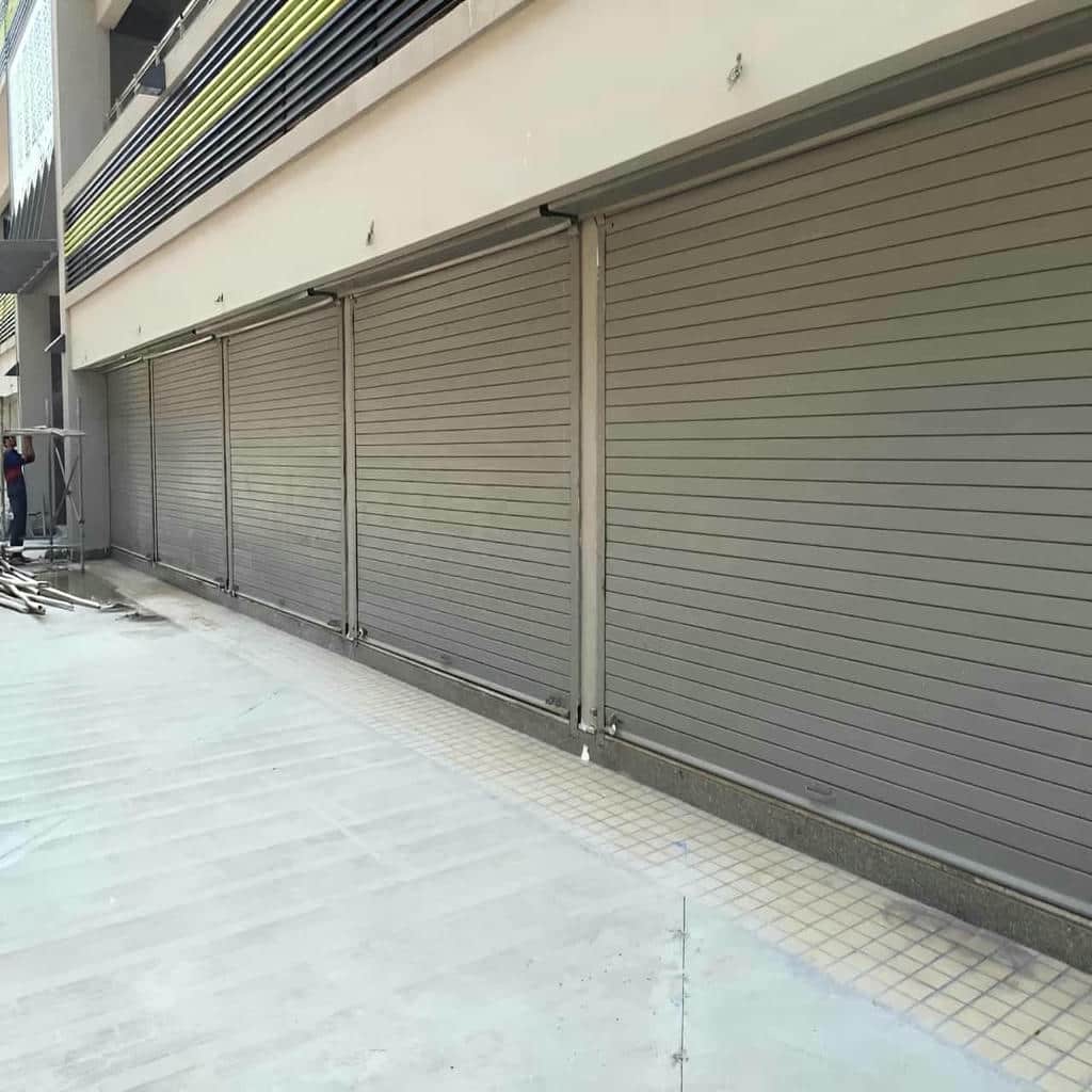 نصب کرکره برقی پارکینگ در قم