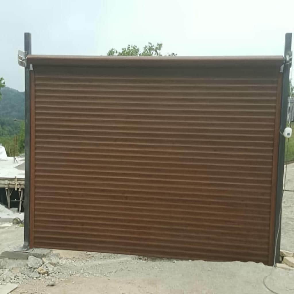 نصب کرکره برقی پارکینگ در قائمشهر