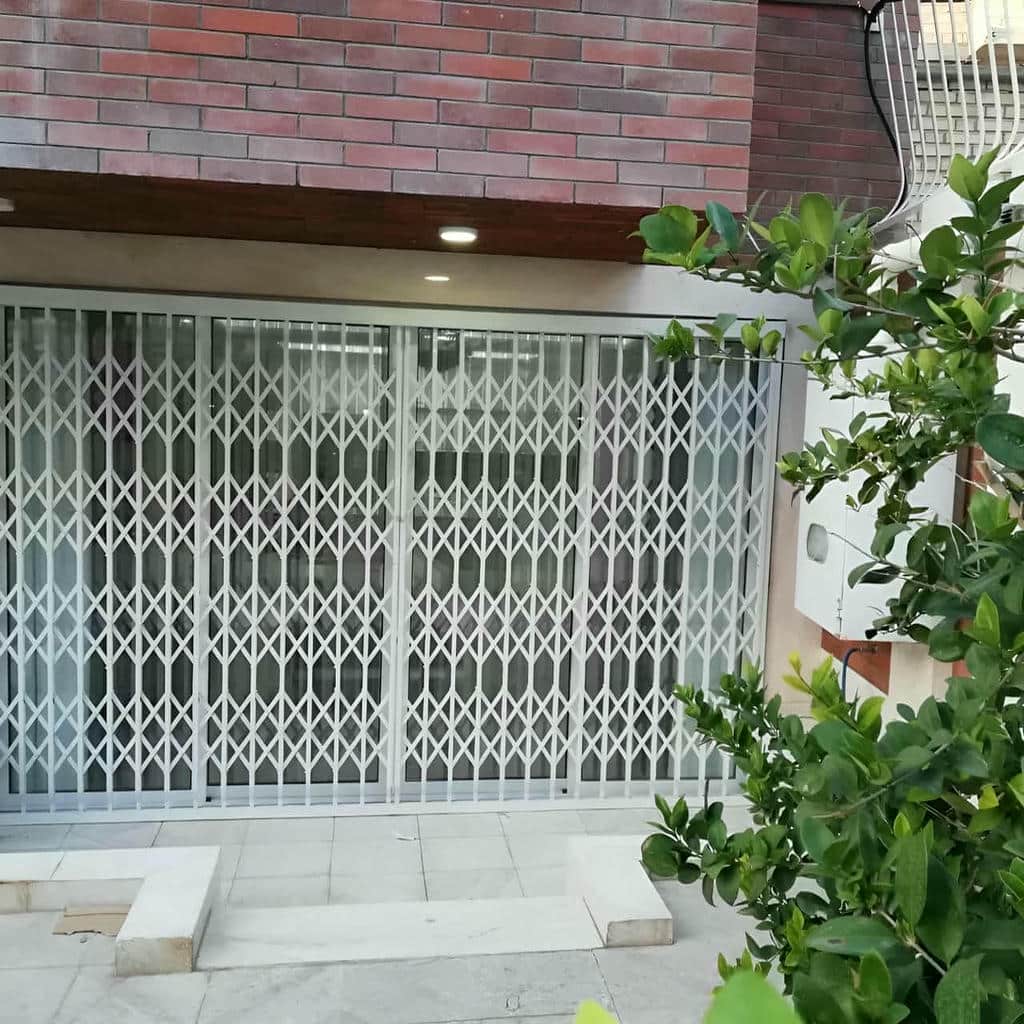فروش درب آکاردئونی فلزی ضدسرقت تمام گل در استان گیلان