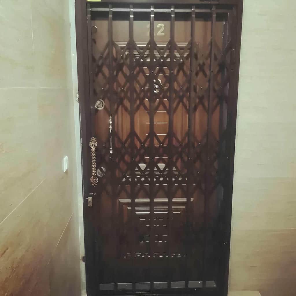 فروش درب آکاردئونی فلزی ضدسرقت تمام گل در ساری