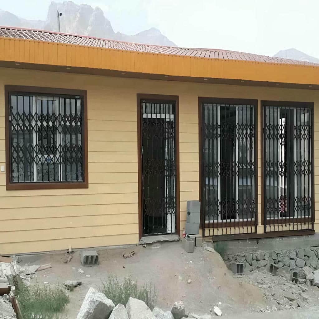 نصب درب آکاردئونی فلزی ضدسرقت اداری در اهواز