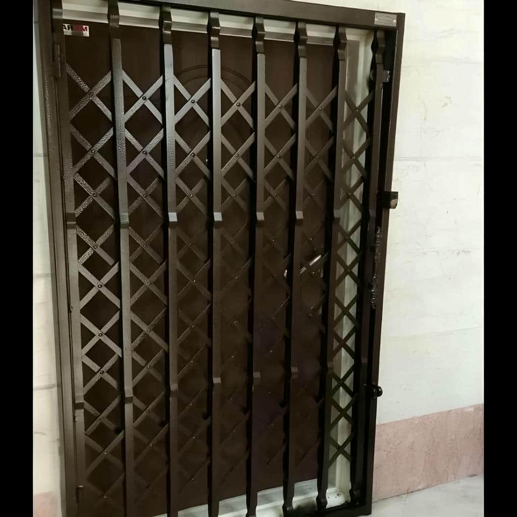 خرید درب آکاردئونی فلزی ضدسرقت دوگل در کیش