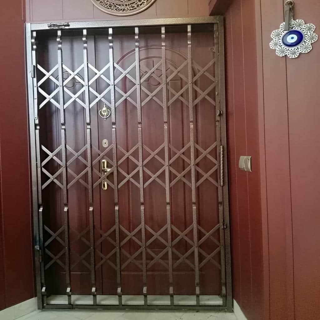 خرید درب آکاردئونی فلزی ضدسرقت دوگل در استان گیلان