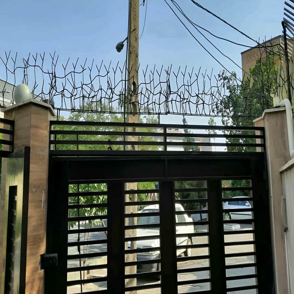 خرید حفاظ شاخ گوزنی پارکینگ در ایرانشهر