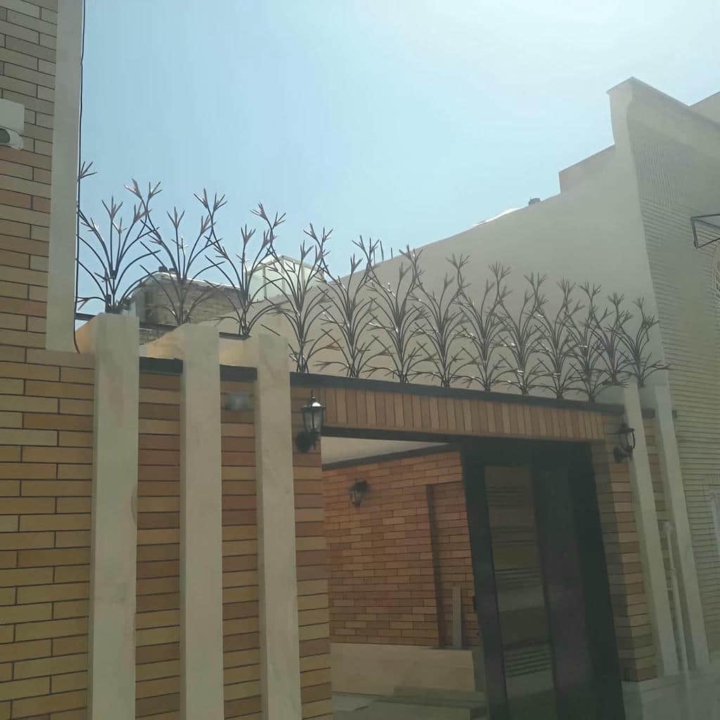 نصب حفاظ شاخ گوزنی نصب حفاظ دیوار در همدان