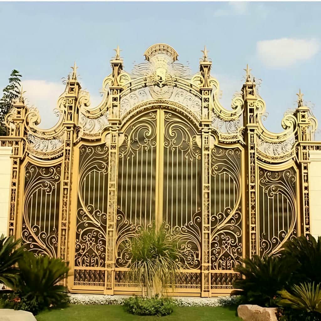 درب حیاط و ویلا در سیرجان