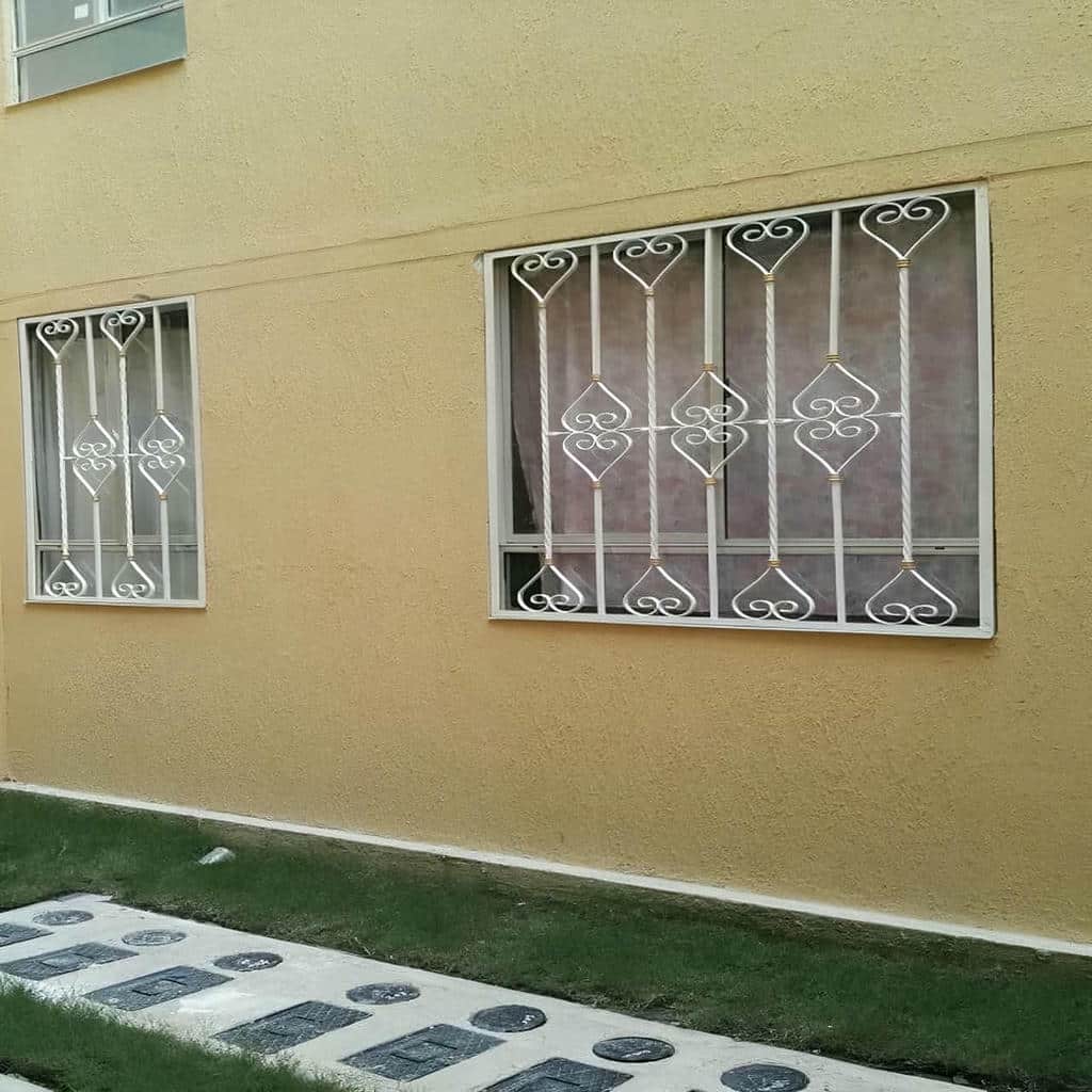 خرید حفاظ پنجره بازشو در اصفهان