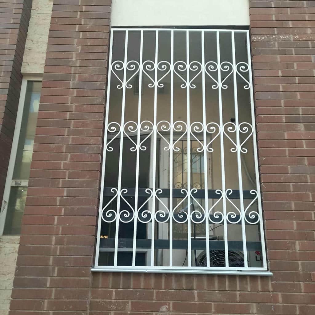 نصب حفاظ پنجره مدرن در اردبیل