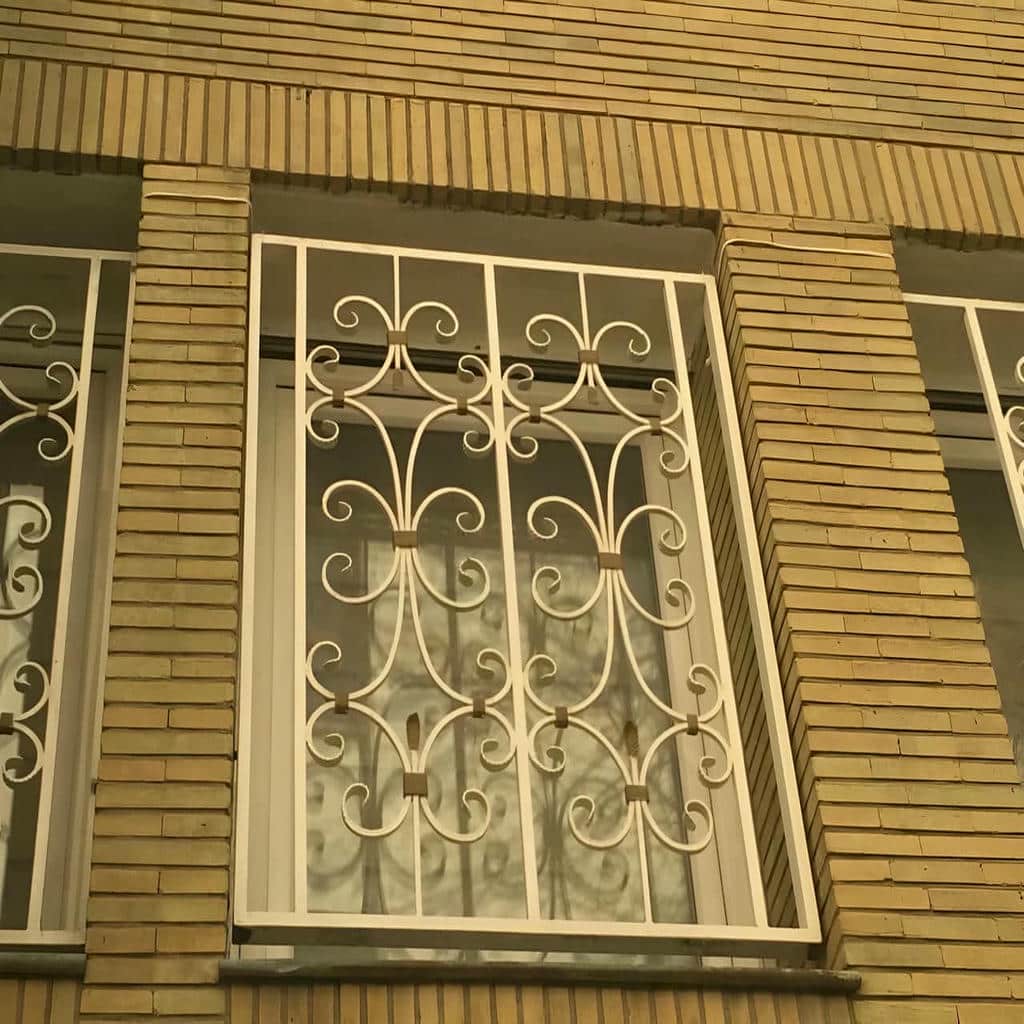 نصب حفاظ پنجره مدرن در بندر لنگه