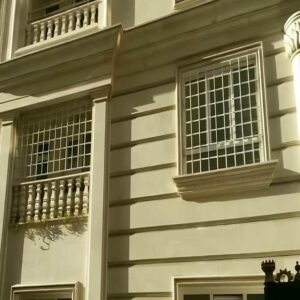 حفاظ پنجره در تبریز