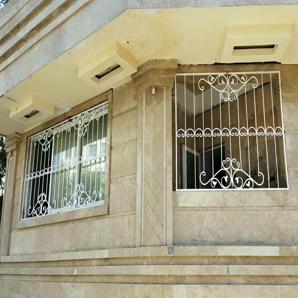 حفاظ پنجره در آبادان