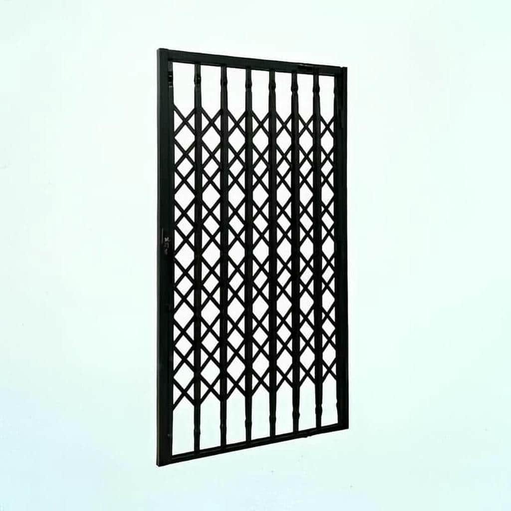 خرید درب آکاردئونی مشکی طلایی با طرح مدرن