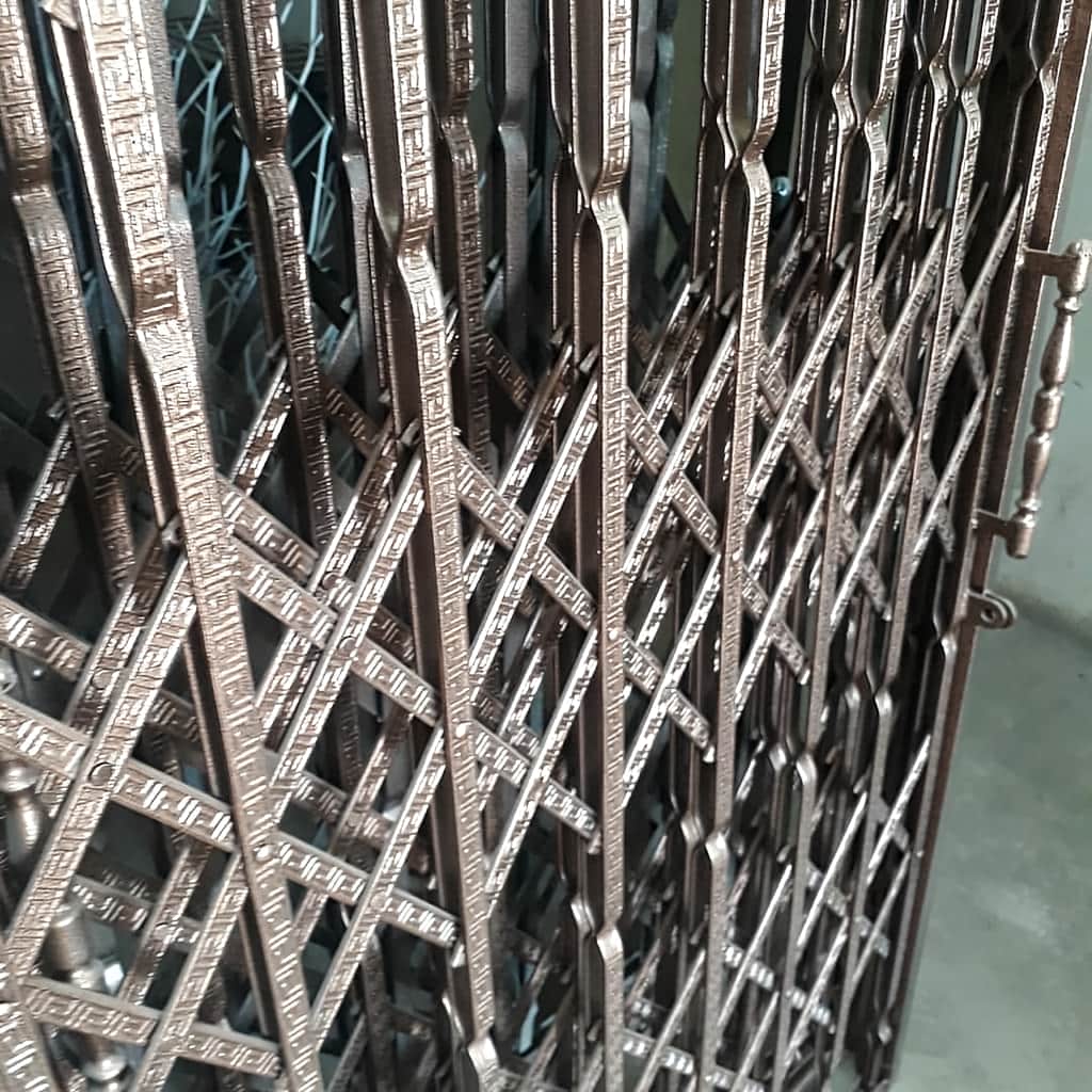 خرید حفاظ آکاردئونی ورودی مجتمع برای لابی