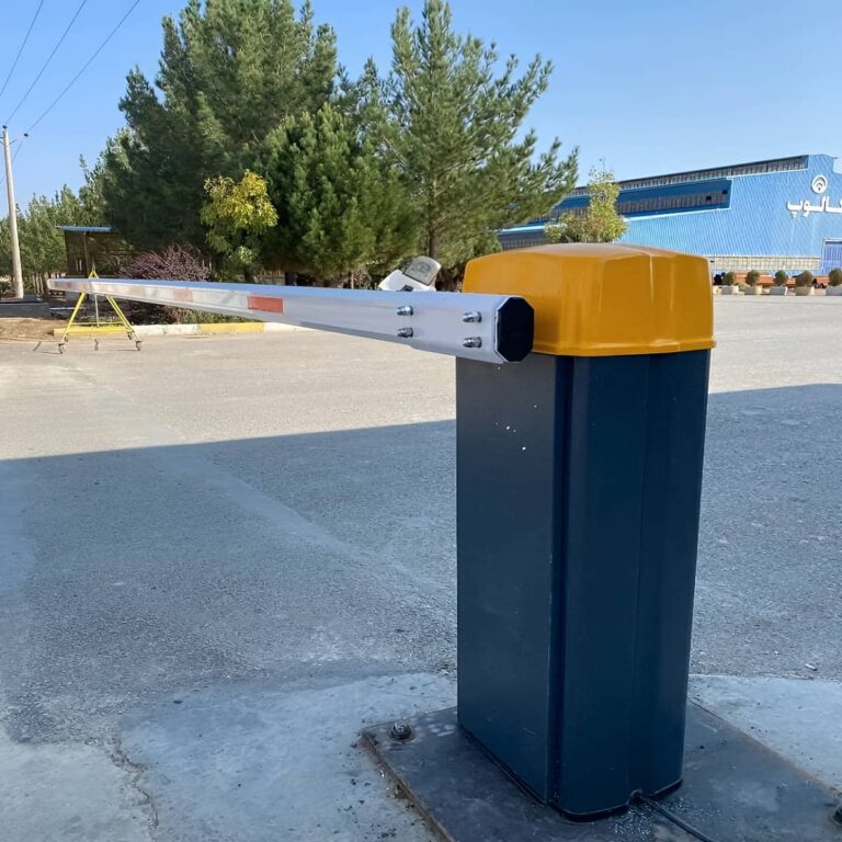 راهبند زنجیری محوطه باز با زنجیر فلزی مقاوم 9 طرح راهبند زنجیری برای محوطه باز