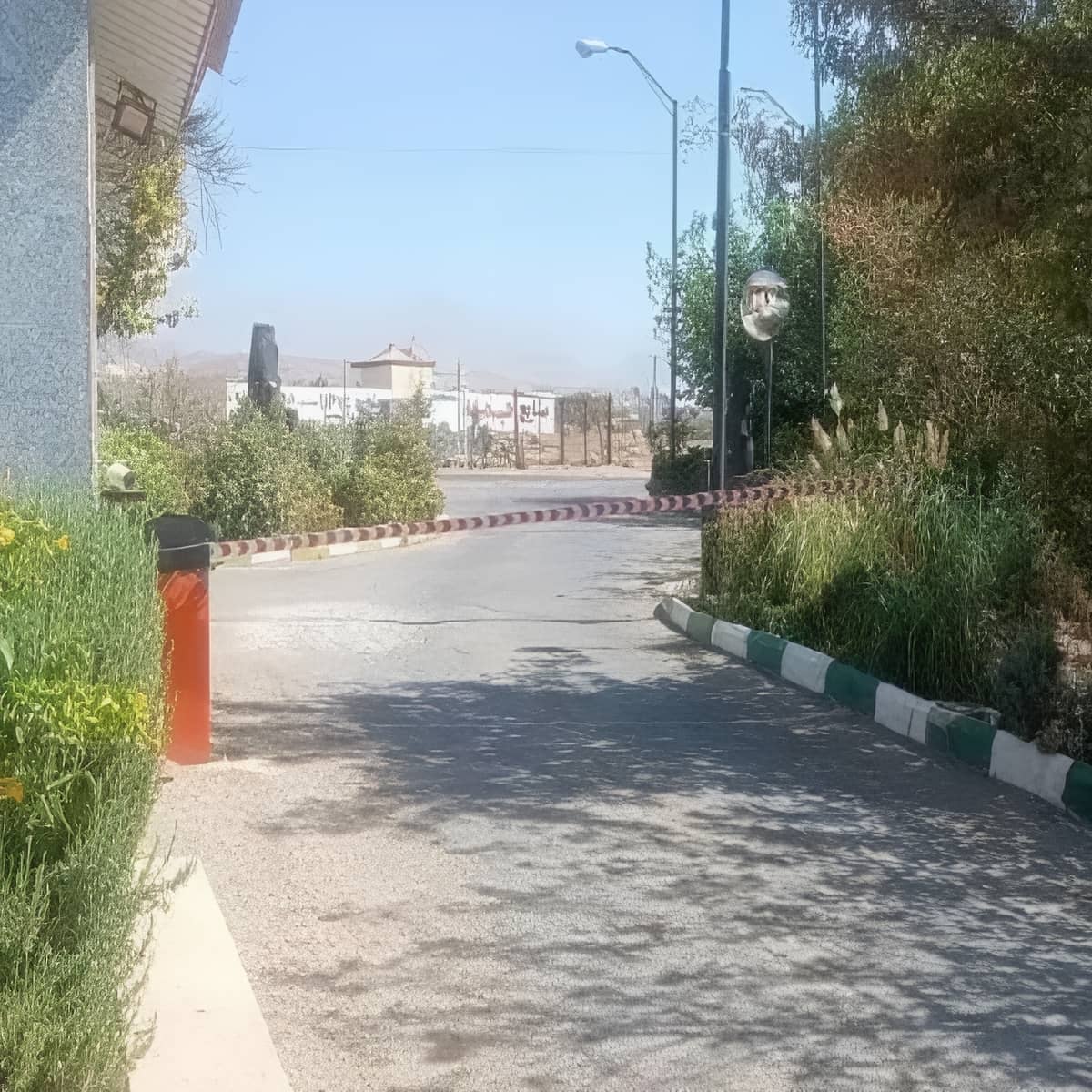 راهبند پارکینگ با سیستم کنترل تردد راهبند پارکینگ با سیستم کنترل تردد