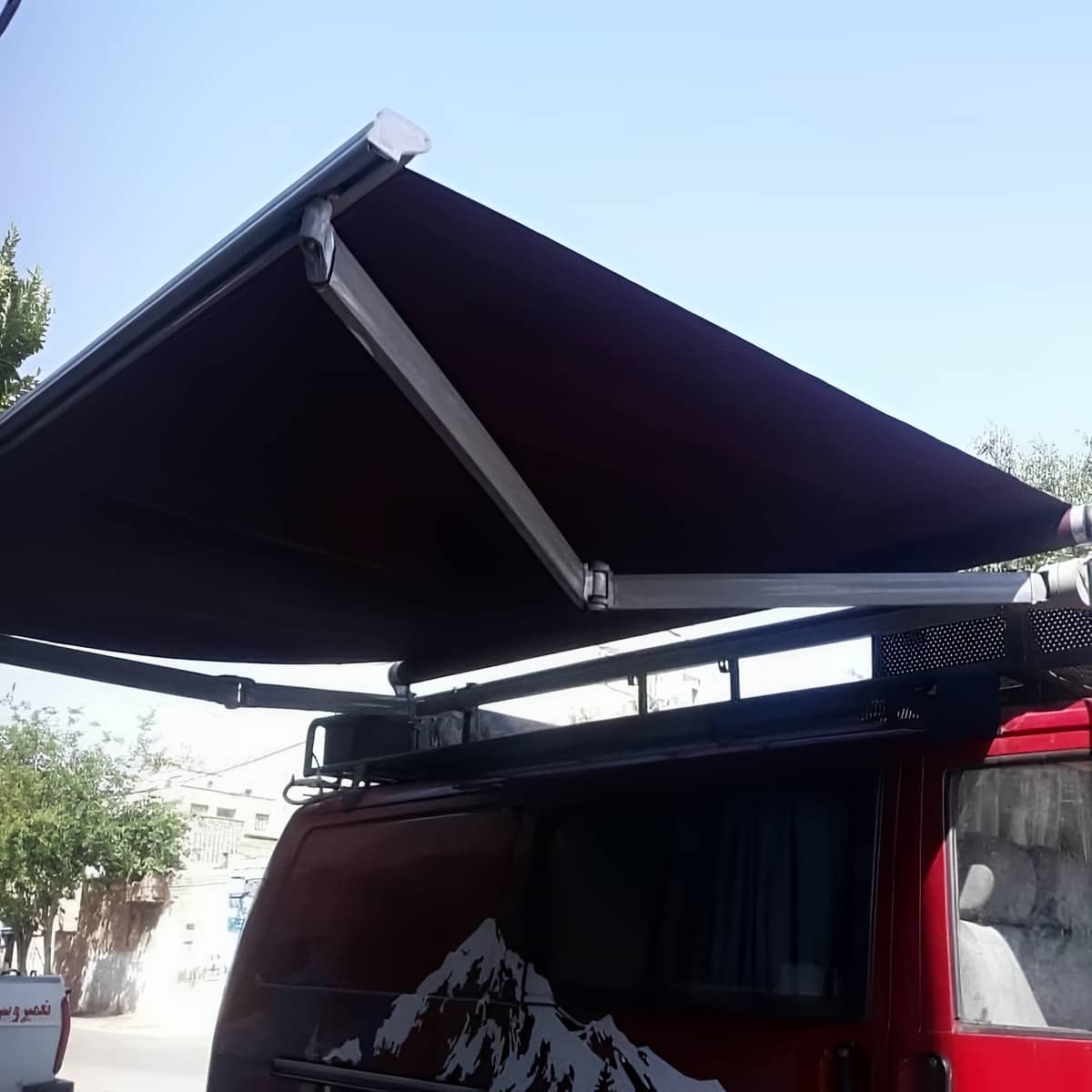 سایبان برقی با فریم تراز شده سایبان برقی با فریم تراز شده