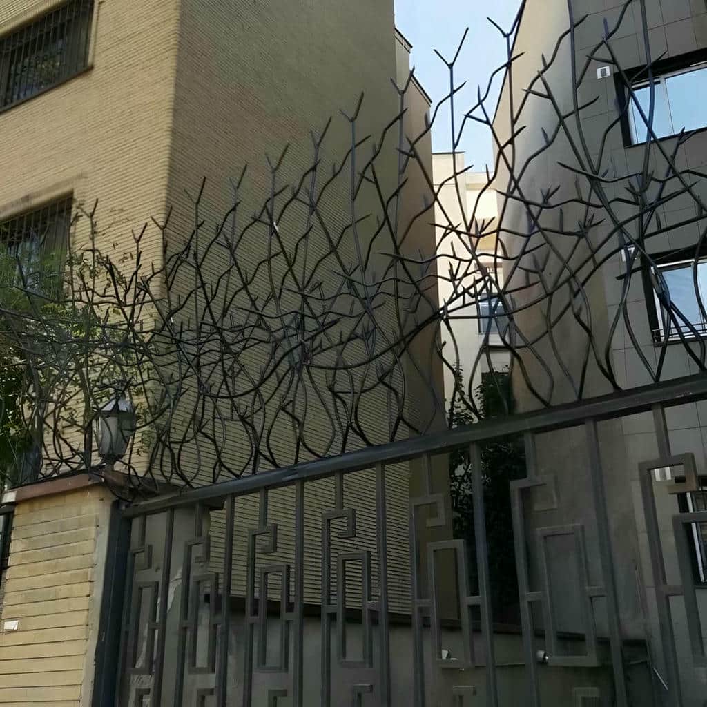 سفارش حفاظ دیوار آهنی رنگ کوره متناسب با نما