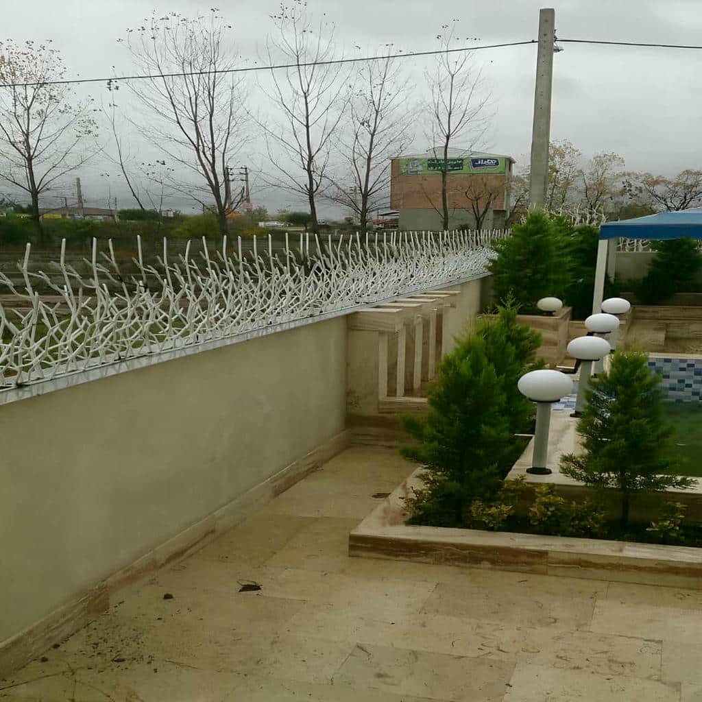 حفاظ دیوار سیم خاردار ترکیبی