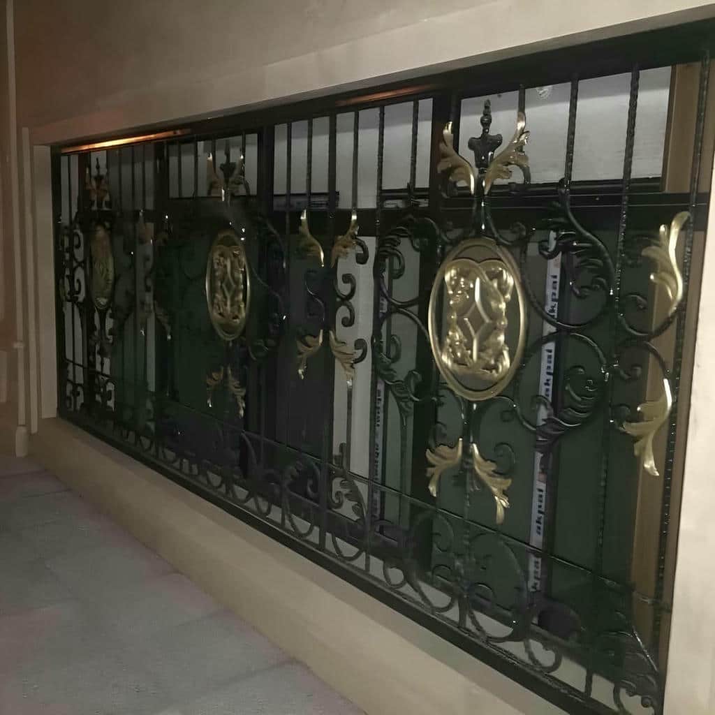 نرده پنجره فلزی شاسی دار سفارشی