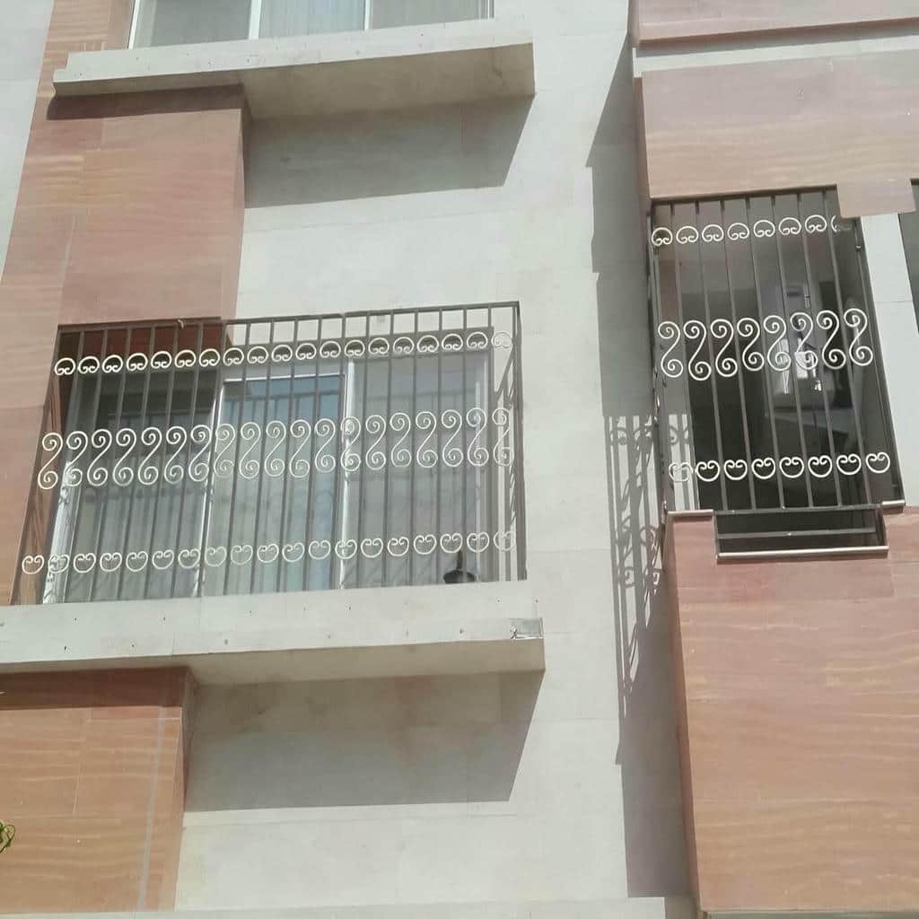 حفاظ پنجره ویلایی نمای باغ سفارشی