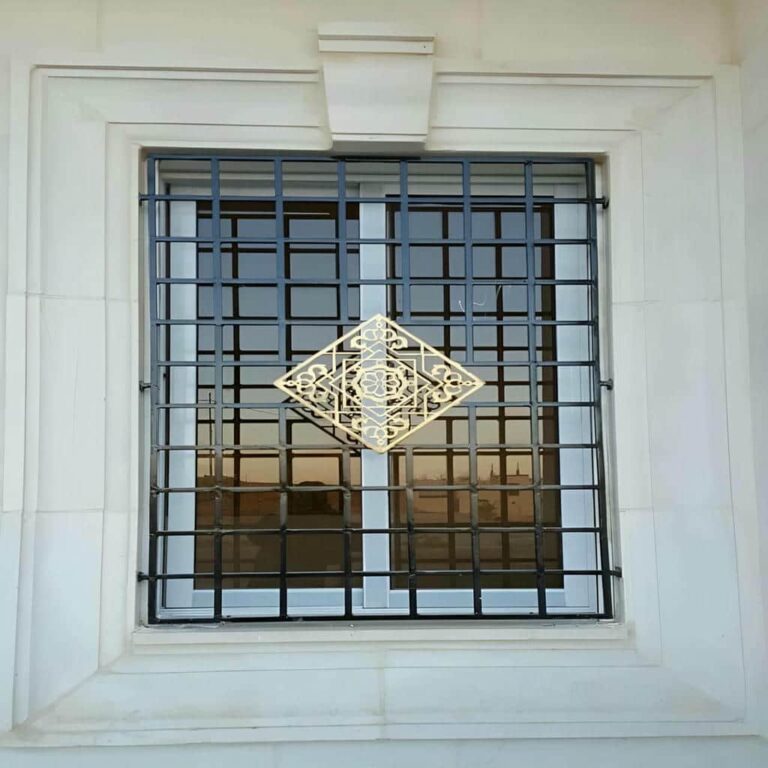 حفاظ پنجره مشکی طلایی نما سفارشی حفاظ پنجره مشکی طلایی نما سفارشی