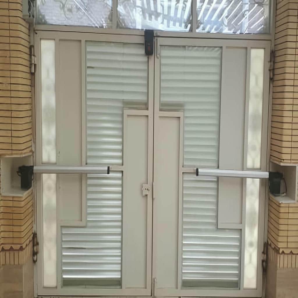 جک سنگین درب پارکینگ با فلاشر هشدار ورودی