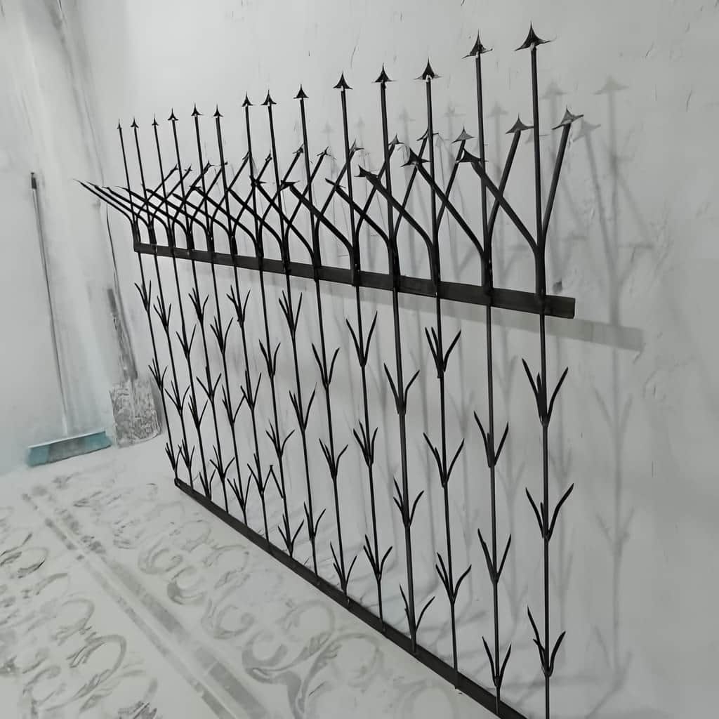 حفاظ دیوار در محله مینی سیتی
