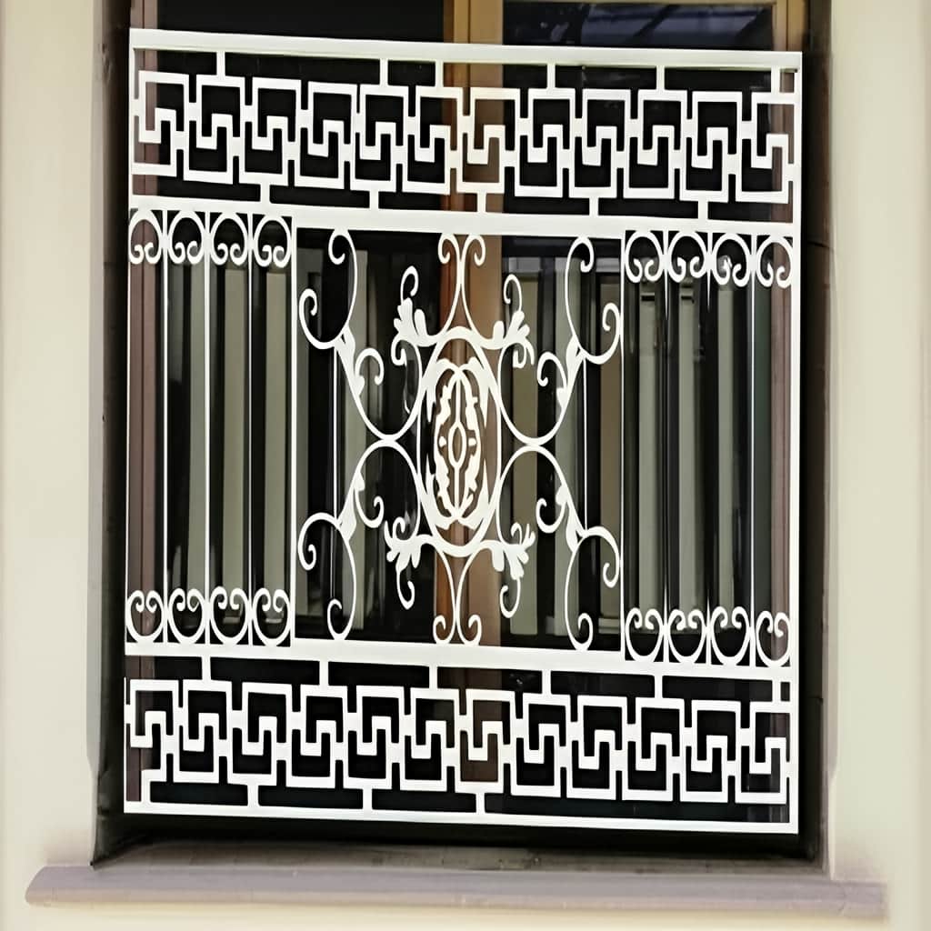 حفاظ پنجره دوجداره سفارشی با طراحی فرفورژه کلاسیک