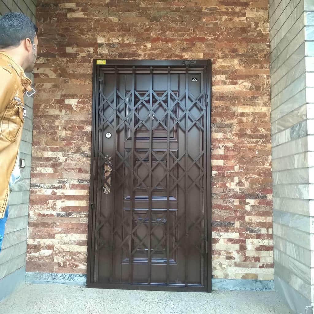 مزایای حفاظ آکاردئونی و درب ضد سرقت