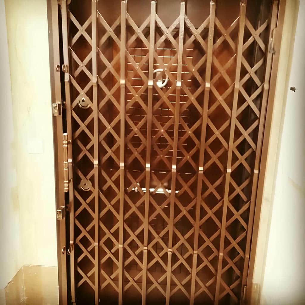 درب آکاردئونی پیروزی