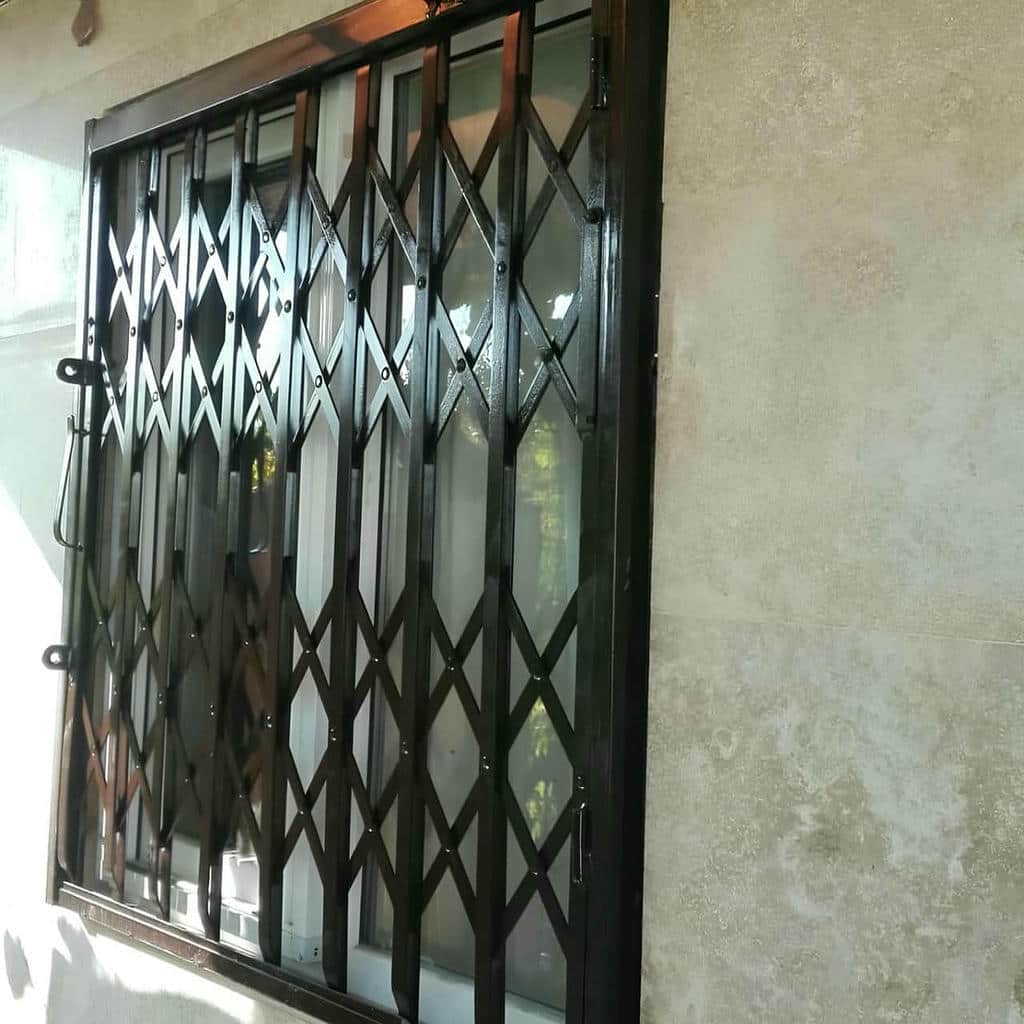 درب آکاردئونی پردیس