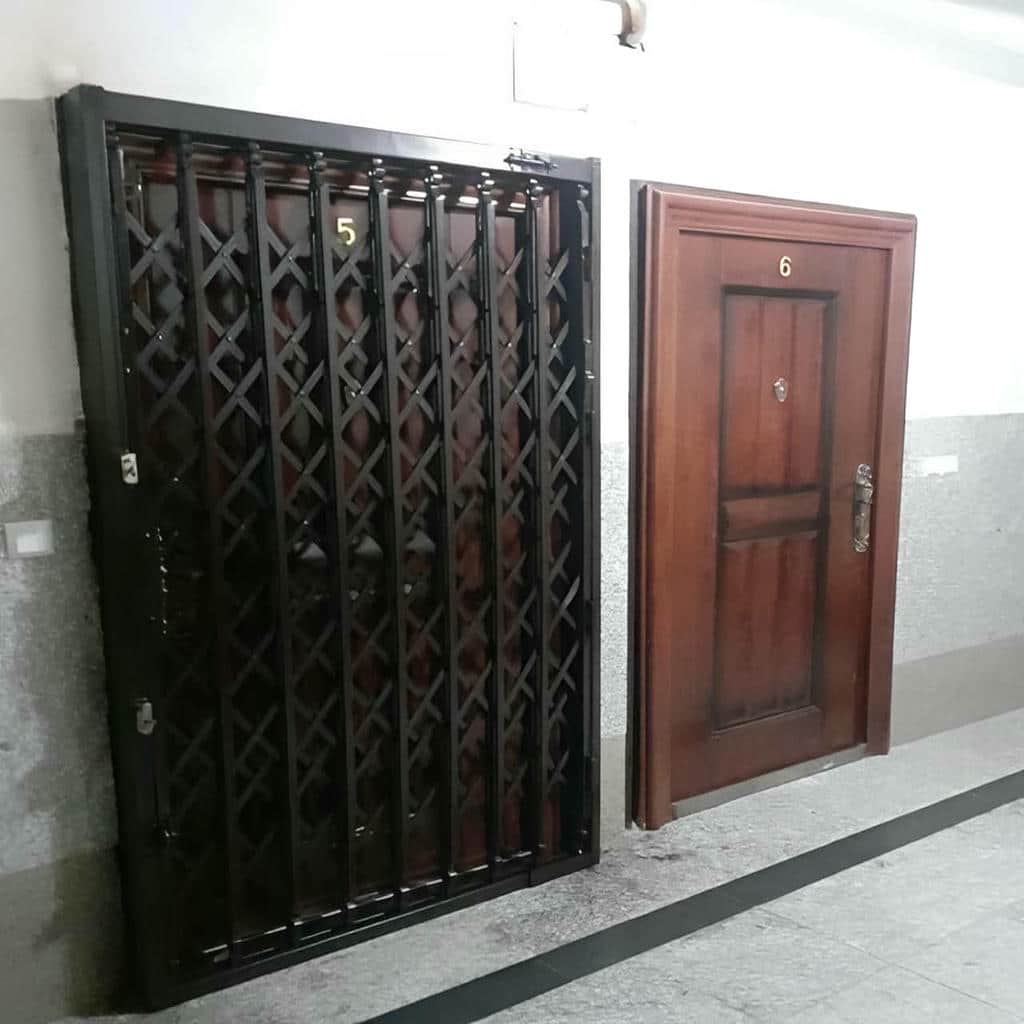 درب آکاردئونی در اهواز