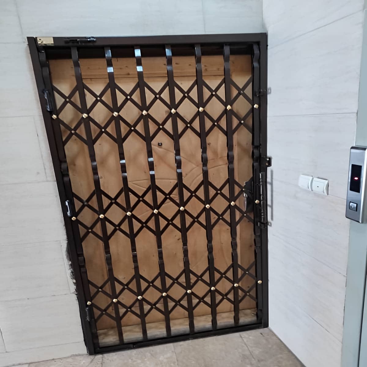 مشخصات فنی درب آکاردئونی