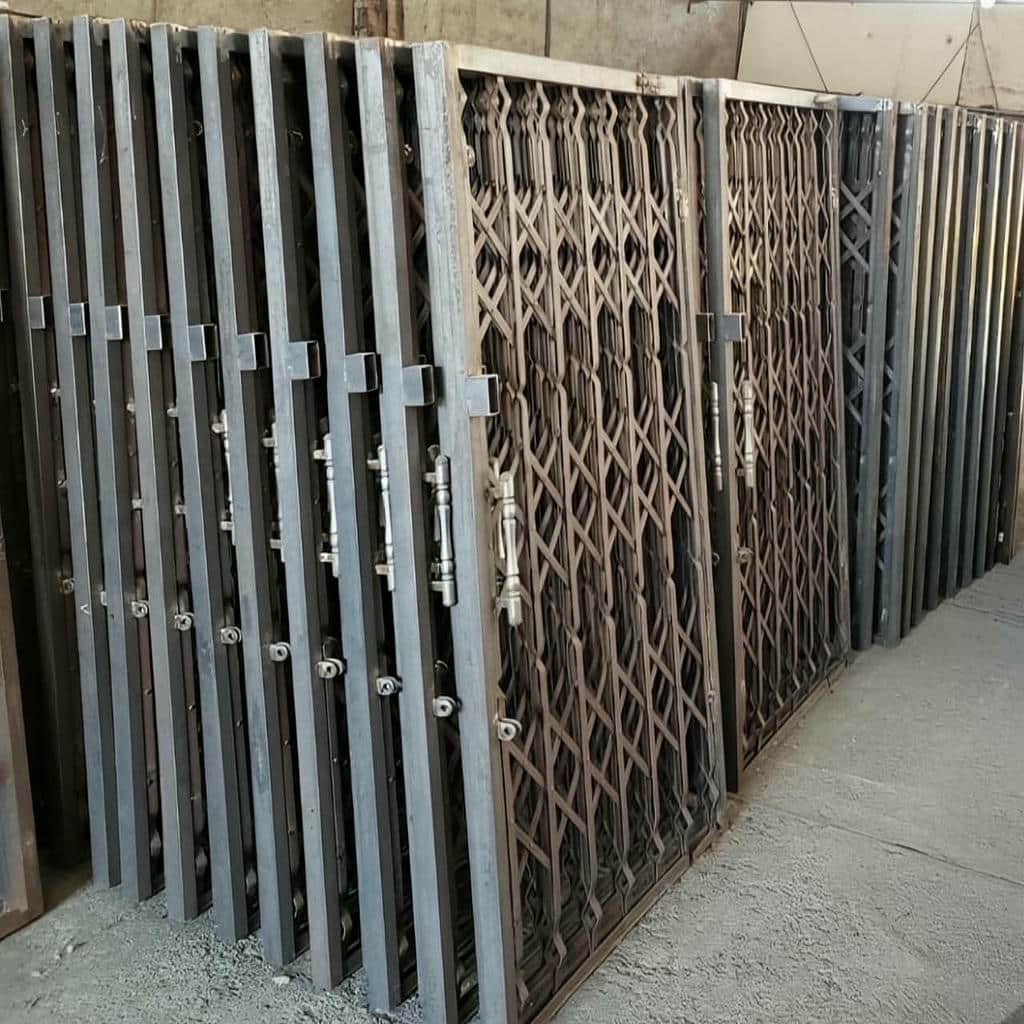 حفاظ درب ضد سرقت همراه برگه گارانتی پس از نصب