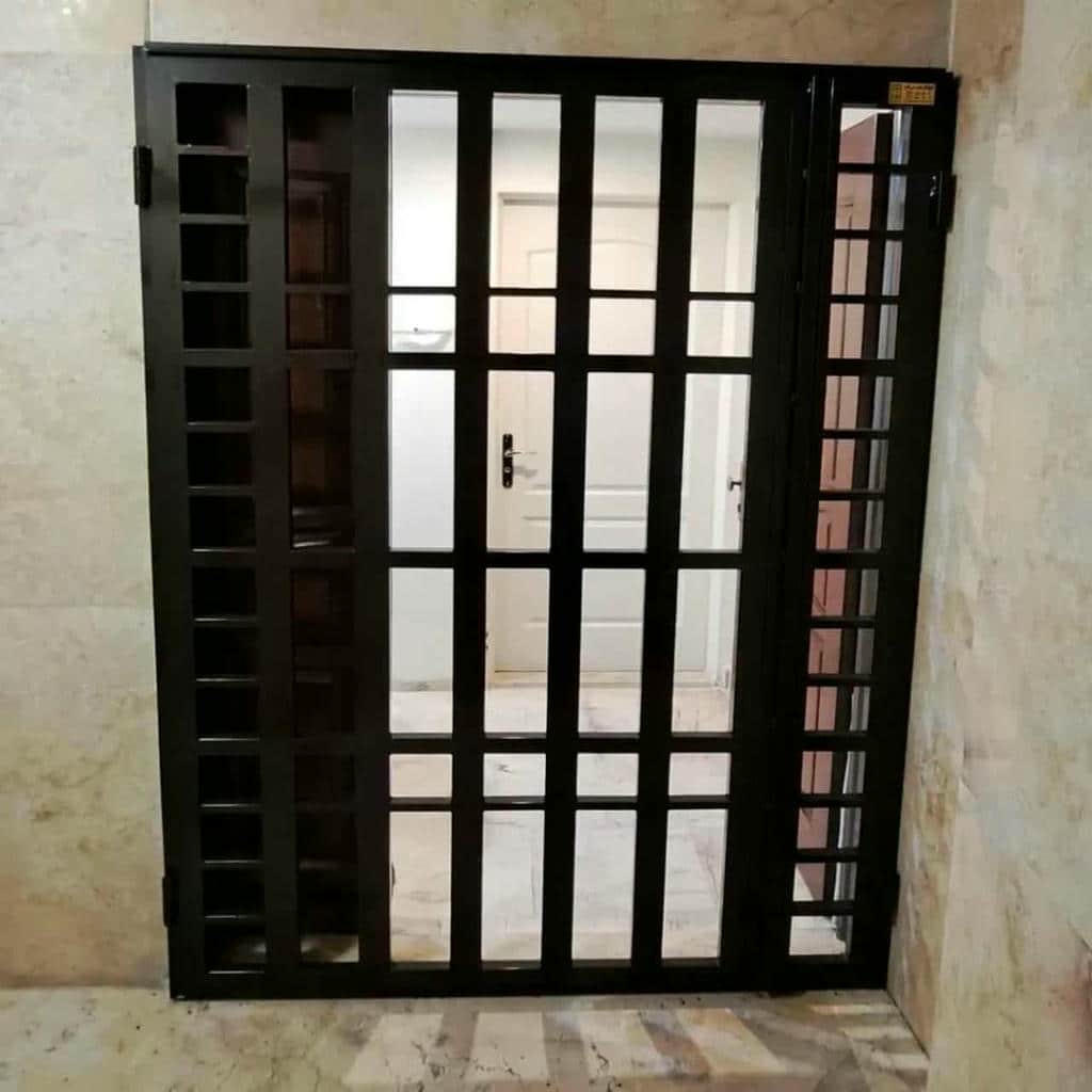 حفاظ آهنی درب آپارتمان