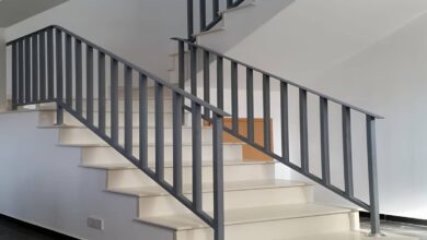 نرده فلزی بالکن با جوش تمیز و اتصال منظم